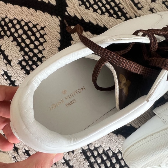 Louis Vuitton Monogram Leather Sneakers LV - Picture 2 of 7